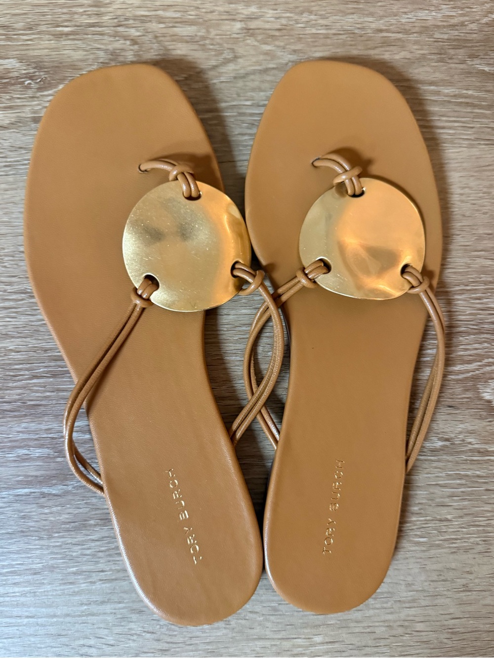 Tory Burch Paris Sandal Tan Leather Circle-Embellished Flat Size 8M